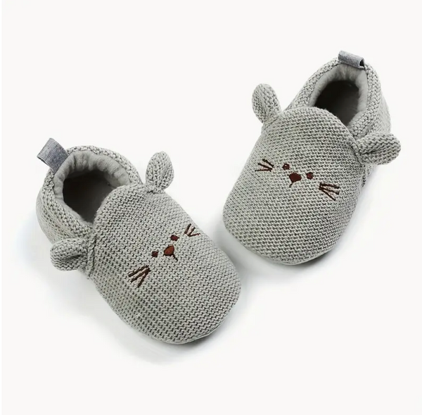 Woven Mouse Newborn Baby Shoes in Grey